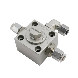2 Three Way Diverter Valves For 1-2 Ton Chinese Mini Excavator W/ Quick Connects