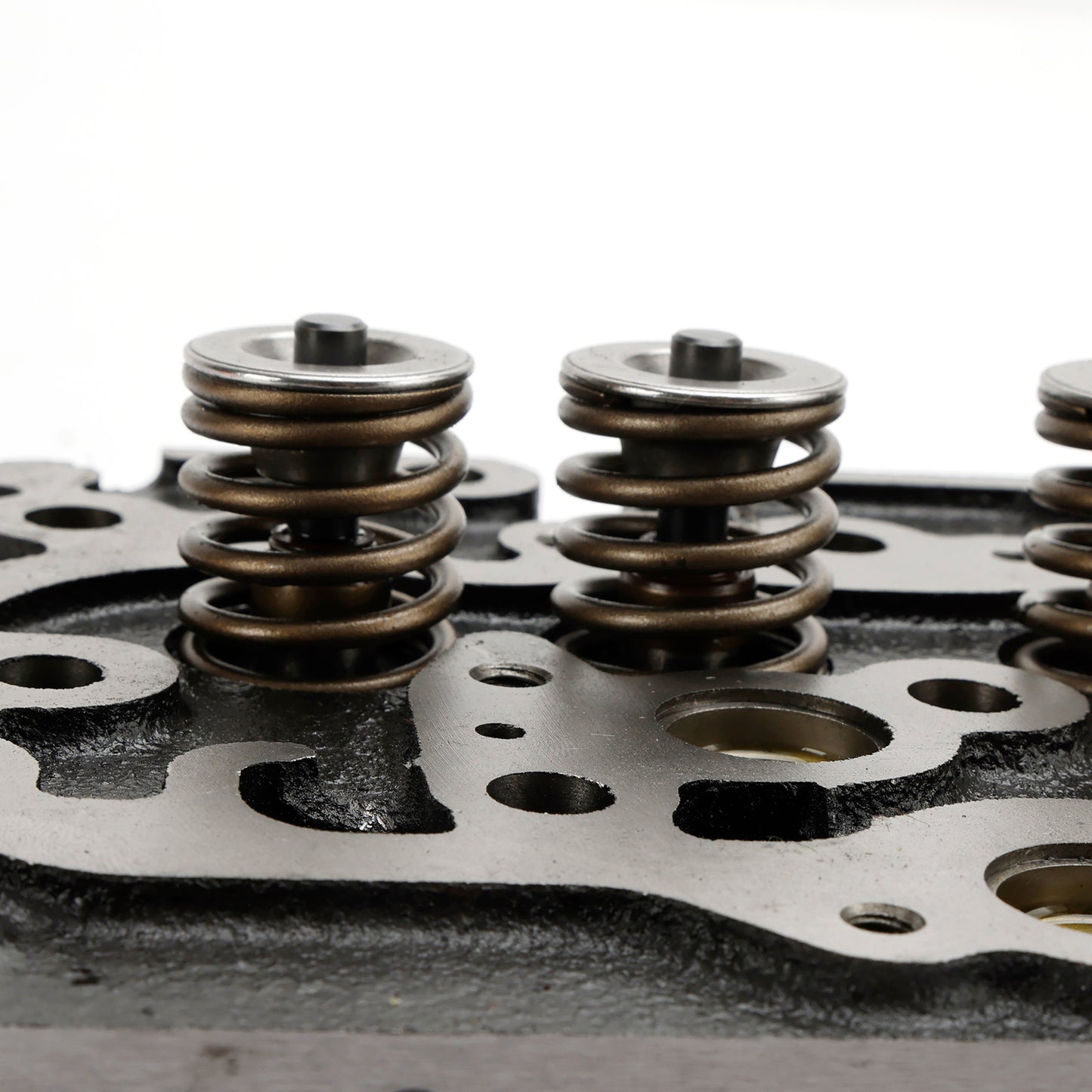 High Quality "Complete" Cylinder Head With Valves For Kubota V2403 Engine