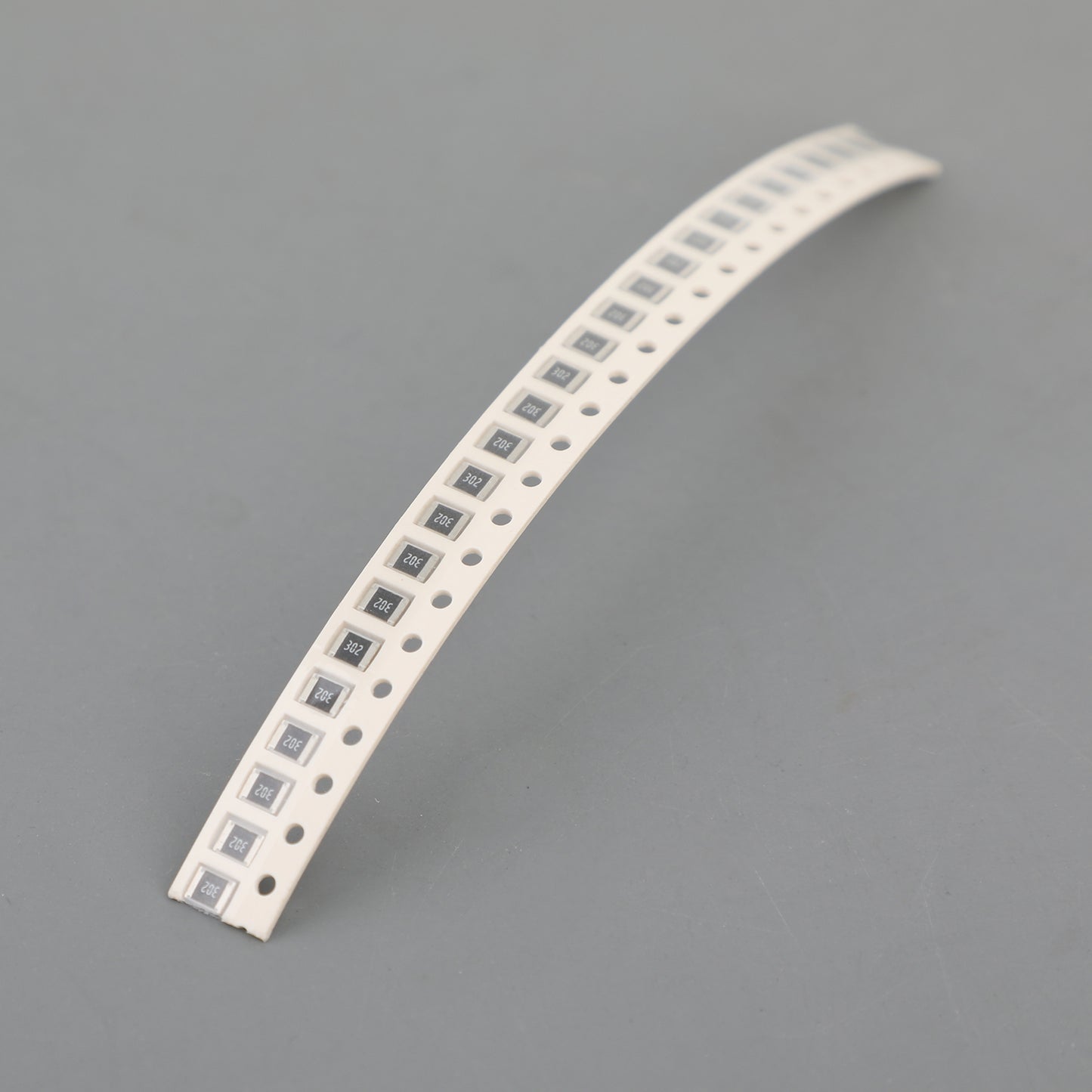 660PCS 1210 SMD Resistor Assorted Kit 1R-1M Ohm 5% 33 Values x 20PCS