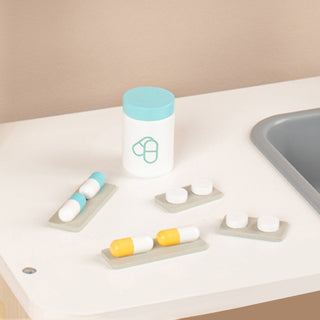 Kid Pretend Medical Clinic Stand Simulation Toy Set With 22 Accessories Ages 3+